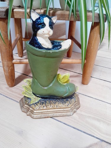 Vintage cast iron cat - vintage,