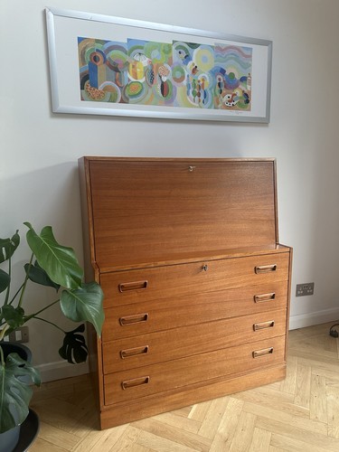 Arne wahl iversen bureau - arne,