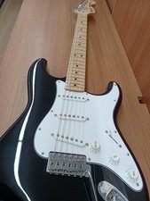 FENDER Japan Strat ST72-58US