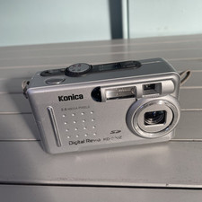 Vintage Konica Digital Revio KD-220Z 2mp Compact Camera Tested Working