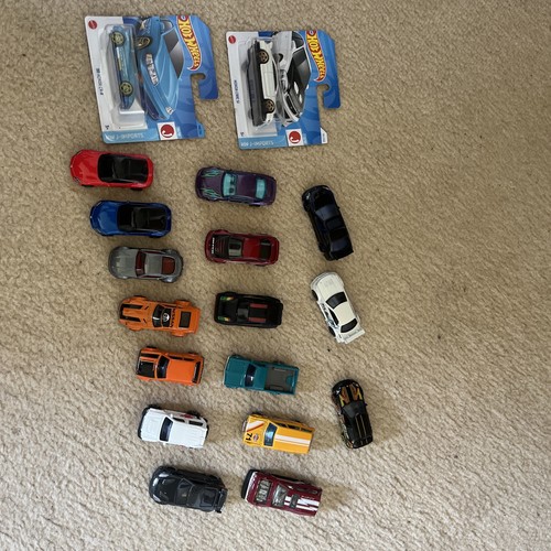 Hot wheels nissan - wheels, and
