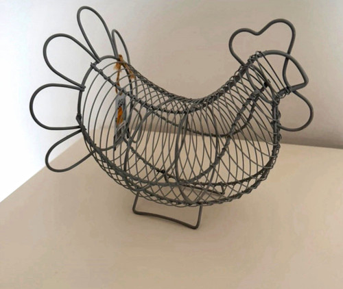 Grey metal wire chicken egg - metal,