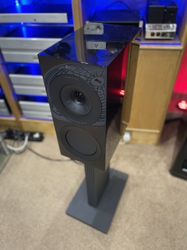 Kef meta loudspeakers - meta, black