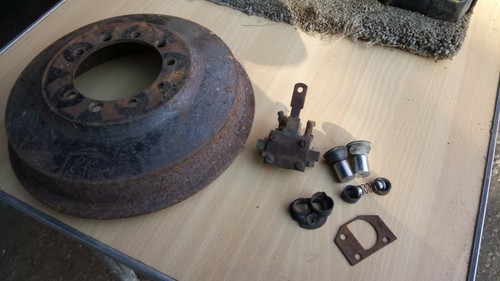 Rover p5b rear drum - drum,, and