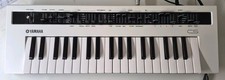 Yamaha Reface CS Compact