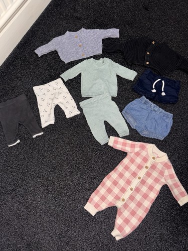 Baby clothes bundle good - clothes,