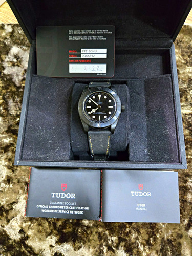 Tudor black bay ceramic 41mm - black,
