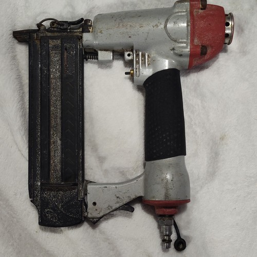 Hitachi pneumatic air nailer - hitachi,