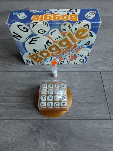 Vintage boggle board game - boggle, 1992
