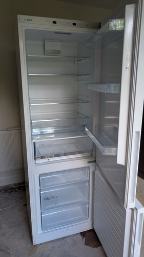 Bosch kge49awcag white fridge - bosch,