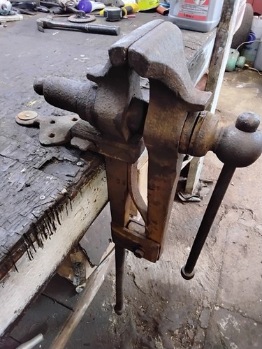 Antique blacksmiths leg vice - antique,