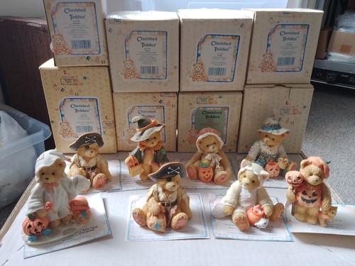 Cherished teddies halloween - teddies,