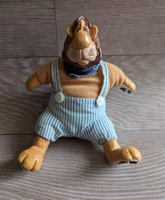 Lion Shelf Sitter Lion L