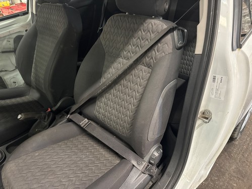 Vauxhall corsa seat belt mk3 - corsa,