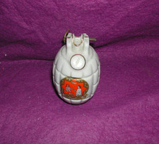 GRAFTON Crested China WW1 GRENADE. HONITON Crest. (Sa)