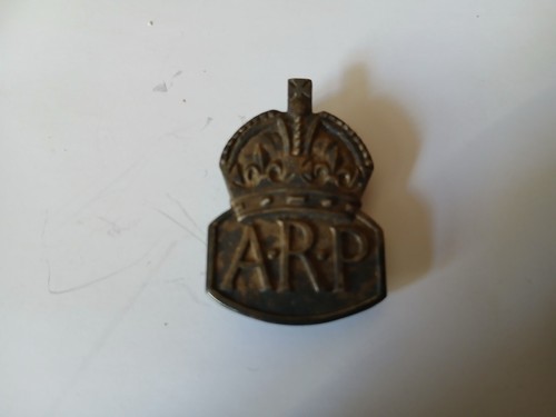 Arp silver lapel - silver, badge.