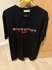 Givenchy Men's T-Shirt Medium