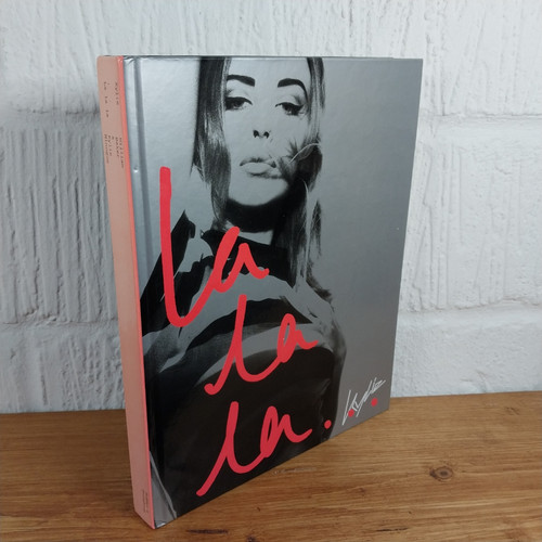 Kylie la by - la,