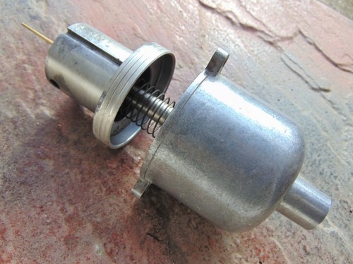 Classic carburettor dashpot - su,