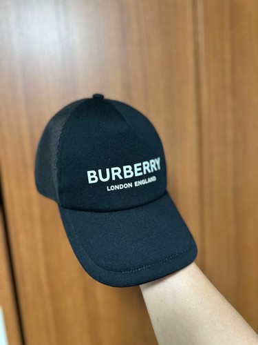 Burberry london england - burberry,