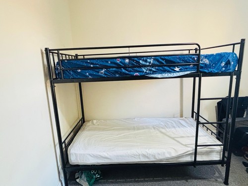 Metal single bunk bed - single,