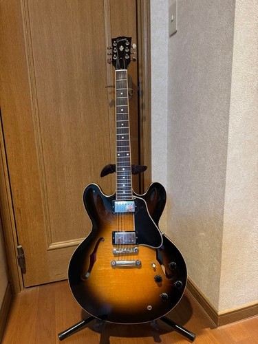 Gibson 335 electric - /,