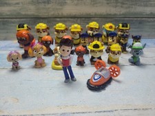 Paw Patrol x 24 Figures