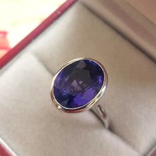 5.65 carat AAAA Oval Tanzanite