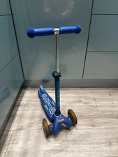 Mini Micro Deluxe Scooter Blue