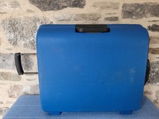 Carlton Vintage Hard Shell Suitcase 2-wheeled Pull Handle Blue Retro 56x48x20cm