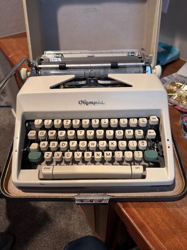Vintage 1950 olympia - vintage, 1950's