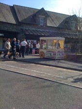 Photo 6x4 Food vending cart
