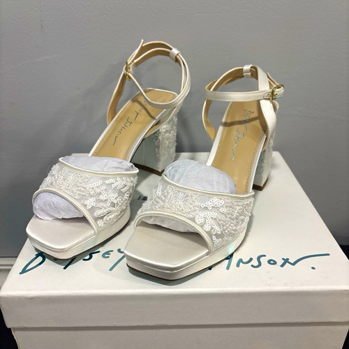 Betsey johnson junie ivory - sb-junie,