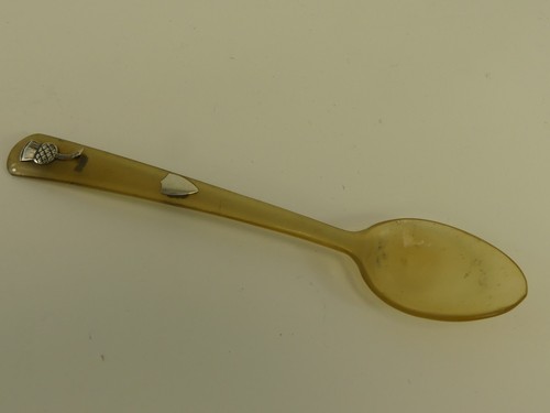 Vintage used - (refjoh37),