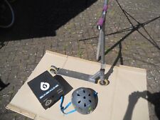 CRISP Scooter Grey with Helmet