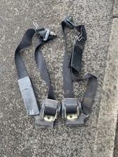 Genuine Land Rover defender seatbelts pair 300tdi/ td5/tdci Puma WOLF XD used