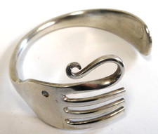 EPNS BRACELET SILVER TONE MADE FROM FORK SMALL SIZE REPURPOSED TO JEWELLERY