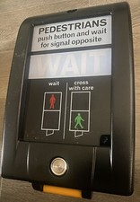 Pedestrian Crossing Wait Signal - Traffic Light Road Garage Sign Mancave Lamp