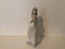 SPANISH LLADRO STYLE MIGUEL REQUENA “GIRL WITH FLOWERS” FIGURINE 9”TALL EX COND