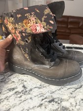 Dr. Martens Triumph 1914 Brown