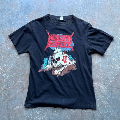 Vtg 90s nuclear assault out - out, of