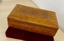 Vintage Hand Carved Large Indian Rosewood box – with brass inlay. 15.5x25.5x7cm