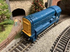 HORNBY R152 BR BLUE CLASS 08 DIESEL SHUNTER D3035 - SERVICED. GOOD RUNNER.