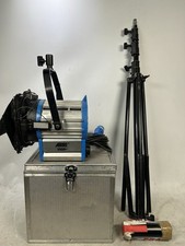 ARRI 1000w Plus Light with case and Arri stand, 2 Bulbs