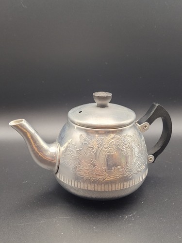 Mcm swan brand - teapot, carlton