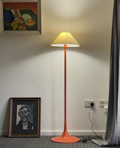 Mid c20th style orange - mid,
