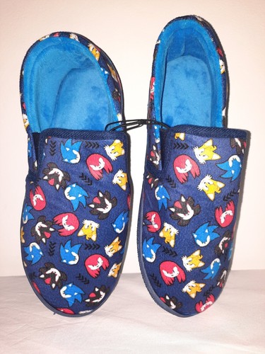 Sonic slippers size - sonic,