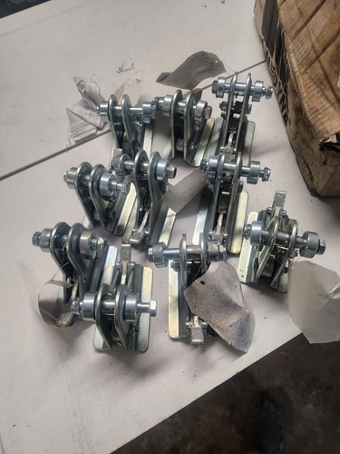 Captive beam locking head - captive,