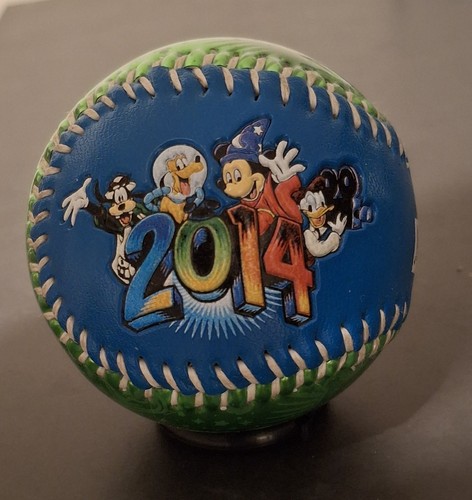 Walt disney collectable - disney,