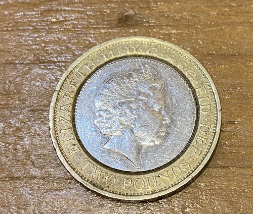 2013 minting error pound - 2,